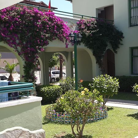 Avlu Apartments 1 İçmeler Luaran gambar