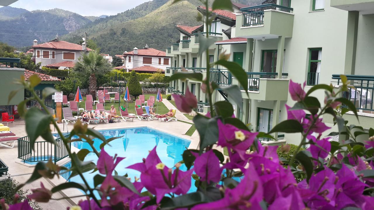Avlu Apartments 1 İçmeler Luaran gambar