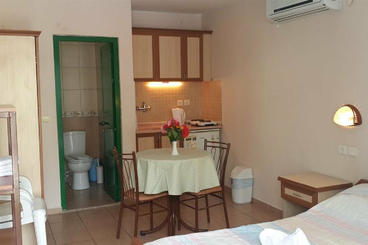 Avlu Apartments 1 İçmeler Luaran gambar